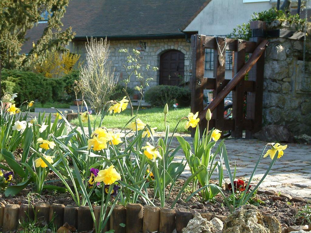 Maison Prairie Bonheur Bed & Breakfast Magny-les-Hameaux Dış mekan fotoğraf
